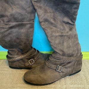 SO Women’s Brown Calf boots